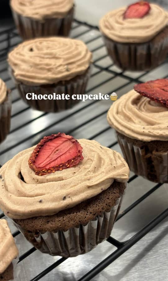 کافه بیکری کمل در میدان شهدا قشم